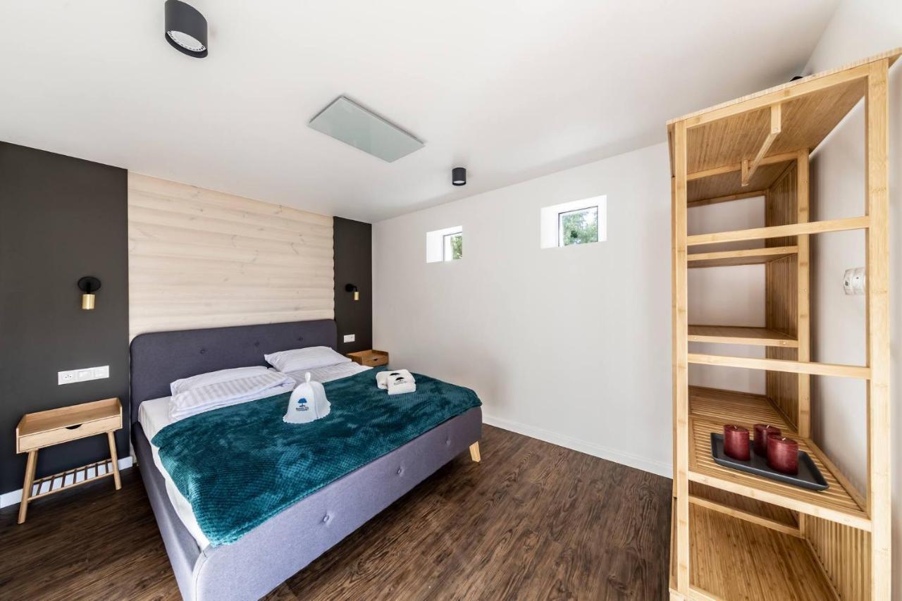 37b Apartment *